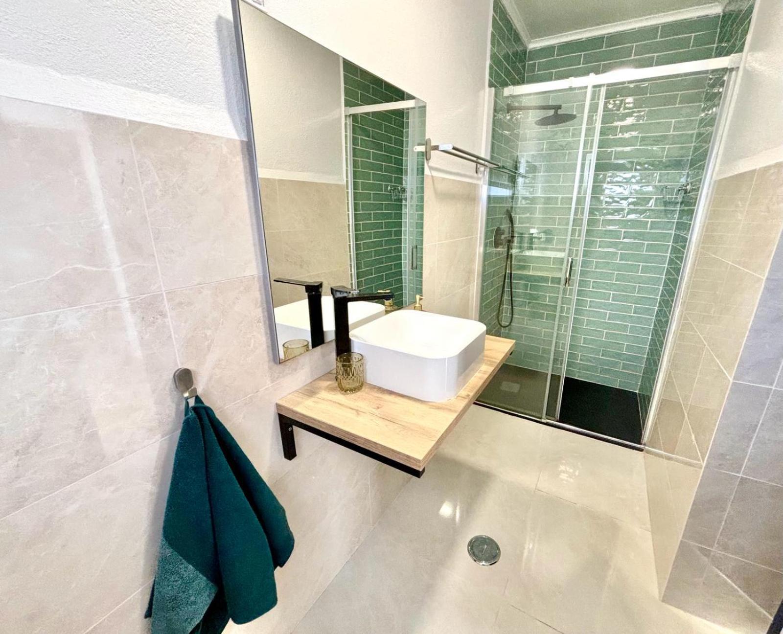 Pine & Apple Beach House Colares Exterior foto